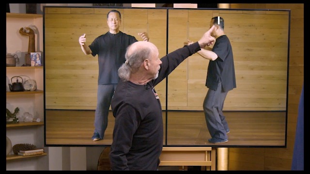 Silk Reeling Qigong course by Chi Force